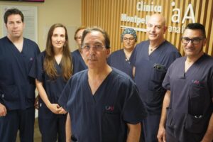 Dr Resa y su equipo en laUnidad de Cirugía Laparoscópica de la Obesidad y el Metabolismo de Clínica Montpellier